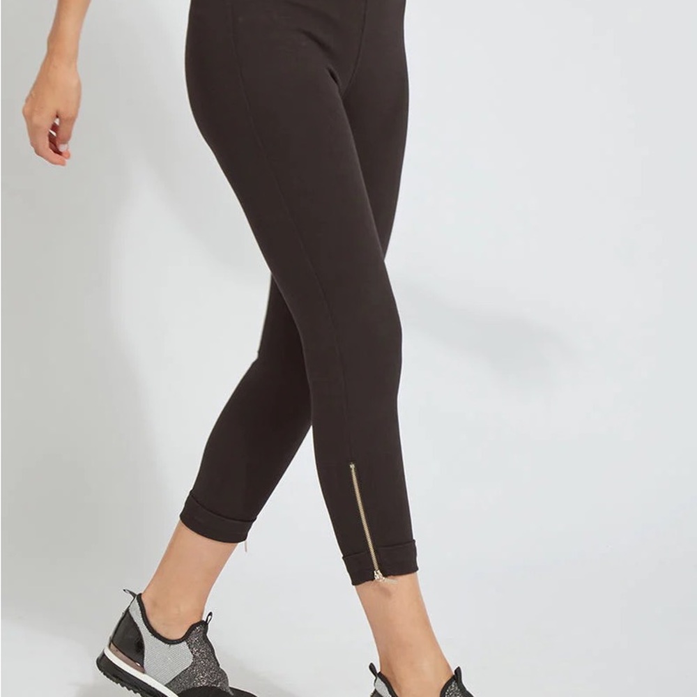 Lysse Black Cropped Leggings.